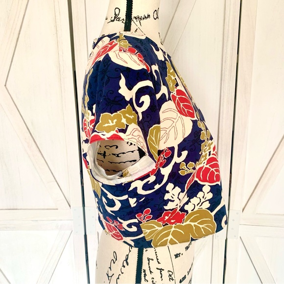 SOLD | Zara Fitted Ivy Cropped Blouse Sz L - Picture 3 of 5